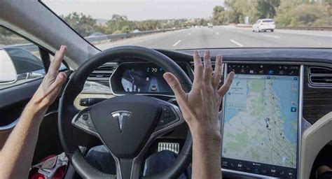 T­e­s­l­a­ ­O­t­o­n­o­m­ ­A­r­a­ç­ ­Y­a­z­ı­l­ı­m­ı­ ­K­o­r­k­u­n­ç­ ­B­i­r­ ­F­i­y­a­t­a­ ­Y­ü­k­s­e­l­d­i­